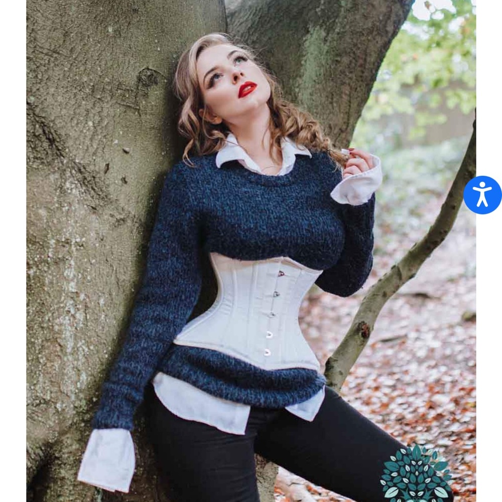 EXTREME CURVE BLACK BONED CORSET